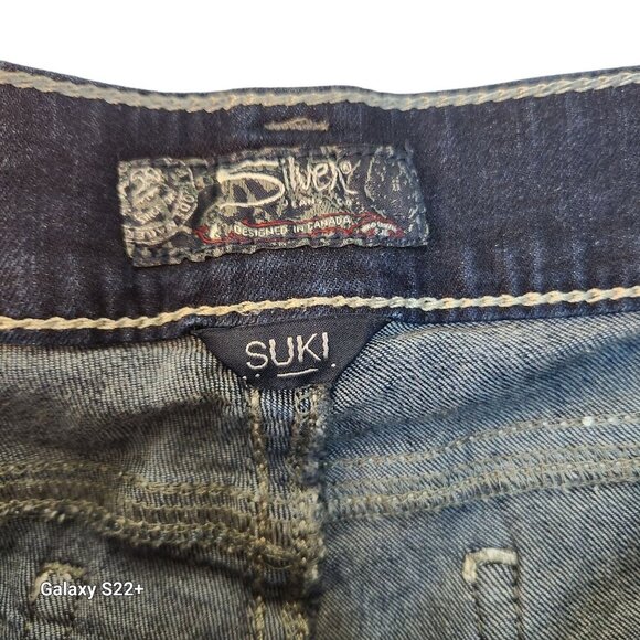 Silver Jeans Co Suki Bermuda Shorts W31/L11 Womens Dark Wash Stretch Distressed - Picture 14 of 16
